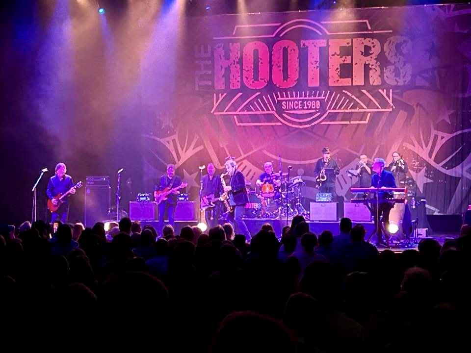 Hooters